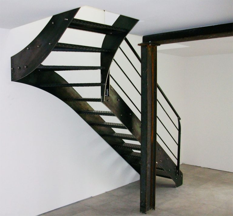 Escalier en métal style industriel sur mesure